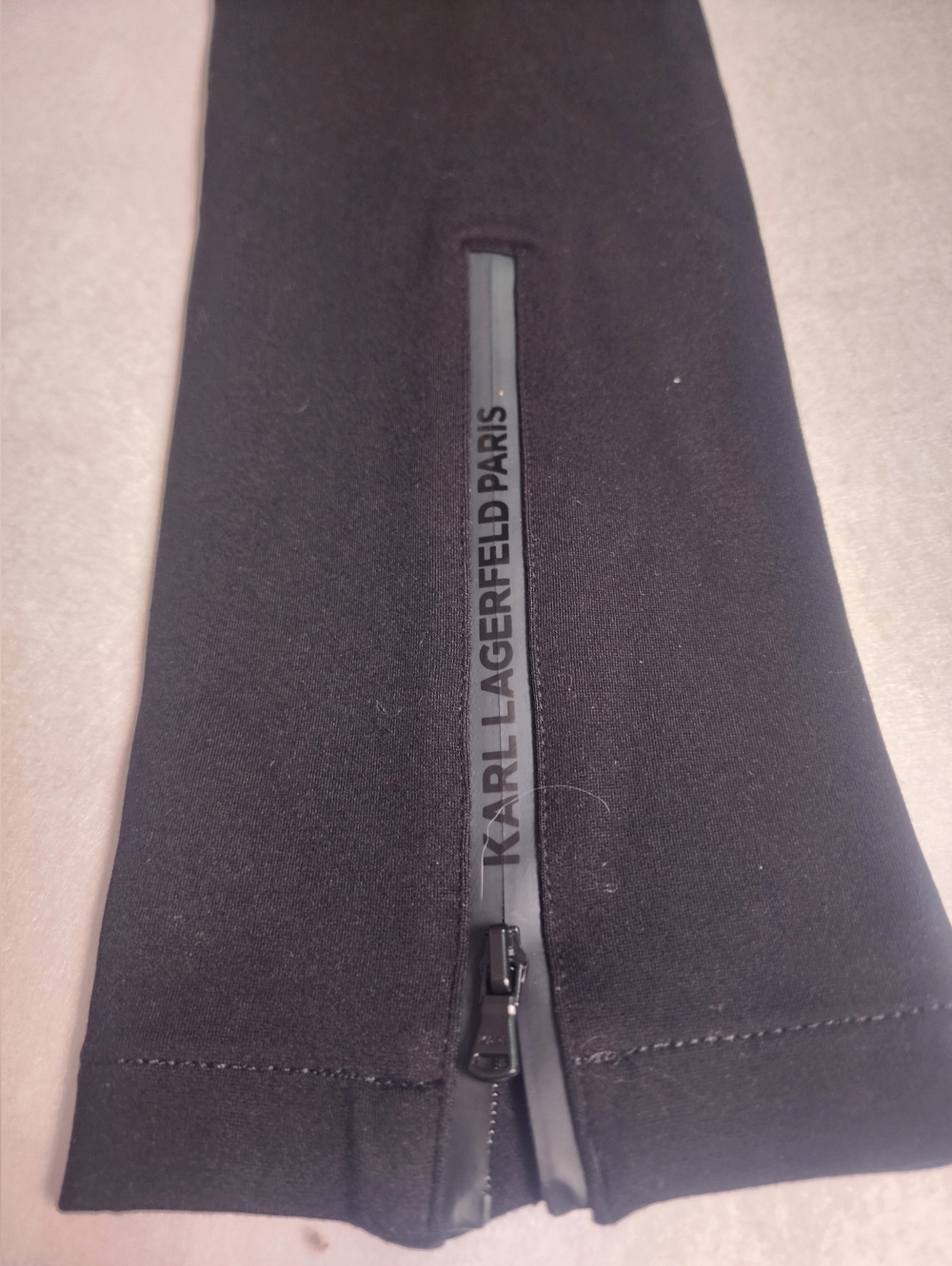 Karl Lagerfeld Zip-Detail Pull-On Pants Black Skinny Ponte Pants Med New - Picture 5 of 10